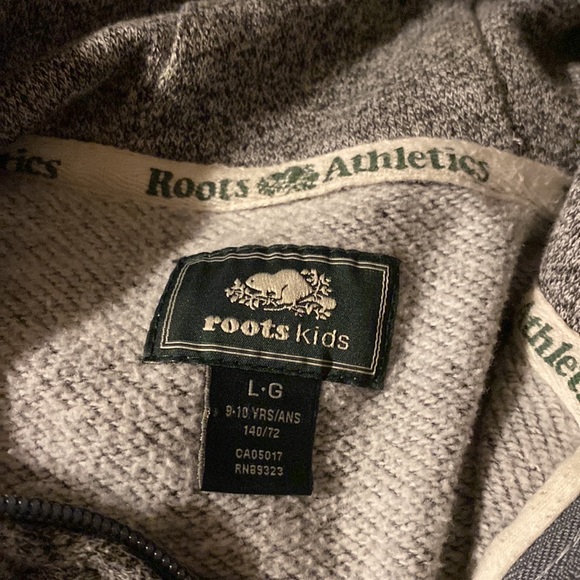 Roots Kids Hoodie size Large - Picture 2 of 2